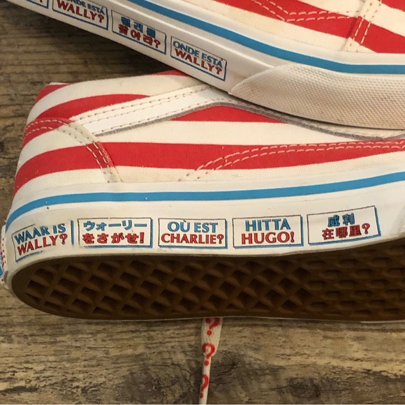 “Where’s Waldo” Striped Old Skool Vans EUC size 2.5 kids - Picture 7 of 10